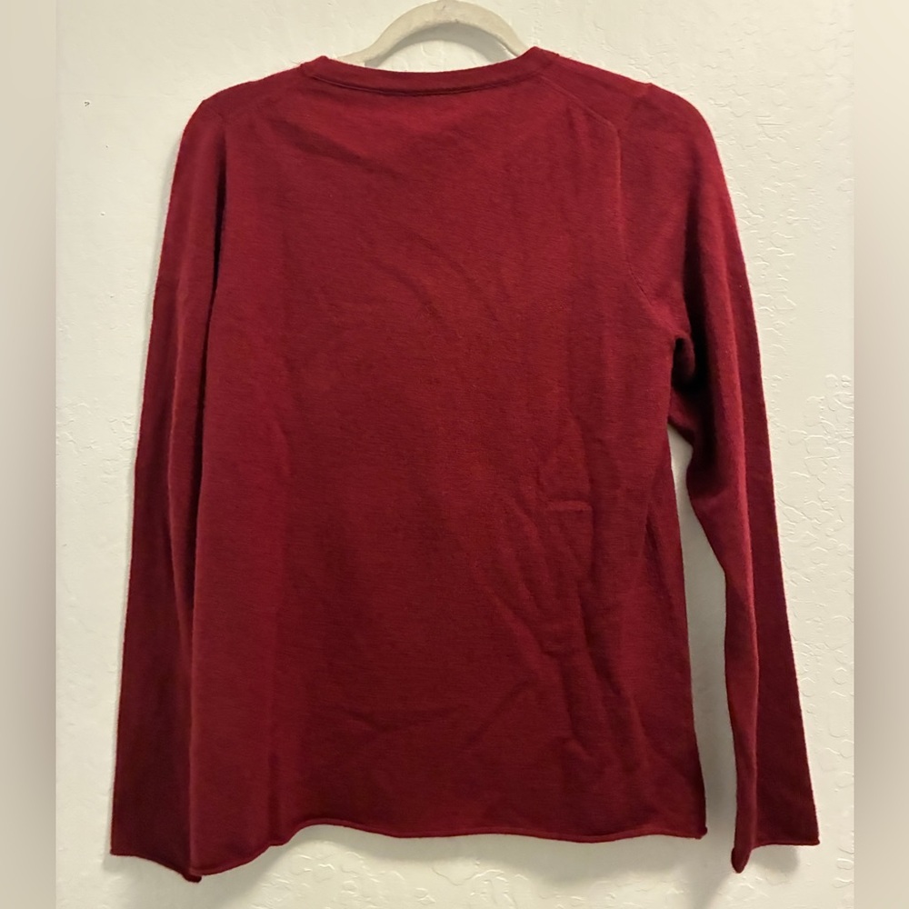 J.Crew women's crewneck Burgundy Cashmere Sweater - Picture 3 of 4